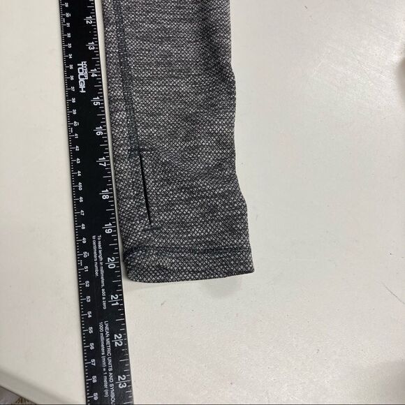 CHAMPION,Gray Women’s Long Sleeve Athletic Top,1/4 Front zip, , Pullover, Sz M - Picture 3 of 8